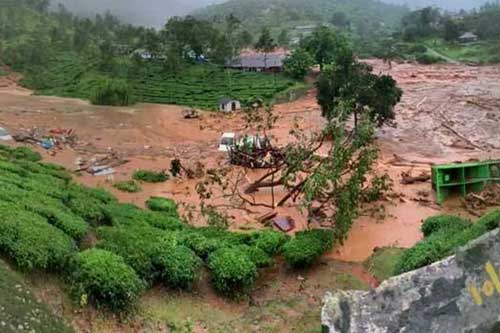 ഓരോ റിസോർട്ടിനു അനുമതി നൽകുമ്പോഴും പറഞ്ഞിരുന്നു ,ഞങ്ങൾക്ക് ഭീഷണിയാണെന്ന് …സർക്കാർ അത് കേട്ടില്ല ‘ നൊമ്പരമായി പുത്തുമലക്കാരുടെ വാക്കുകൾ: