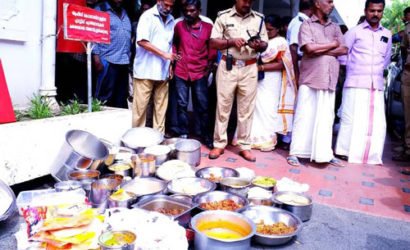 ഹോട്ടൽ ഭക്ഷണം മോശമാണോ ..?എങ്കിൽ കടക്കെതിരെ കർശന നടപടിക്കായി ഭക്ഷ്യ സുരക്ഷാ വകുപ്പ്: 18004251125 എന്ന ടോൾ ഫ്രീ നമ്പറിൽ വിളിക്കുകയെ വേണ്ടു…..