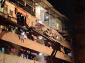 മഹാരാഷ്ട്രയില് നാല് നില കെട്ടിടം തകര്ന്നു വീണു; നിരവധി ആളുകള് കുടുങ്ങിക്കിടക്കുന്നതായി സംശയം