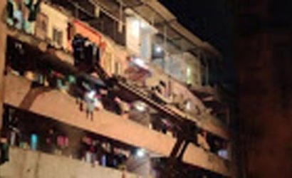 മഹാരാഷ്ട്രയില്‍ നാല് നില കെട്ടിടം തകര്‍ന്നു വീണു; നിരവധി ആളുകള്‍ കുടുങ്ങിക്കിടക്കുന്നതായി സംശയം