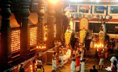 സമ്പന്നർക്ക് ക്യൂ നിൽക്കേണ്ട , നെയ് വിളക്ക് പൂജയുടെ പേരിൽ പണം വാങ്ങി ഗുരുവായൂരിൽ പ്രത്യേക ദർശനം ; റിപ്പോർട്ട് ആവശ്യപ്പെട്ട് മനുഷ്യാവകാശ കമ്മീഷന്‍: