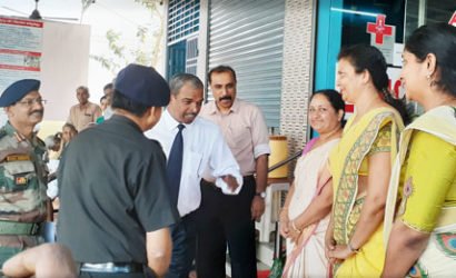 ഇ.സി.എച്ച് .എസ്. (മെഡിക്കൽ കോളേജ് തിരുവനന്തപുരം) പുലയനാർക്കോട്ടയിൽ ദക്ഷിണ ഭാരത ഏരിയ മേജർ ജനറൽ പി.കെ. ഹാസിജ സന്ദർശിച്ചപ്പോൾ: