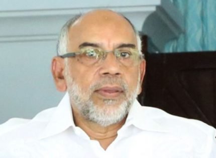 ഏതോ സ്കൂളിലെ കുട്ടിയുടെ പാമ്പ് കടിയേറ്റുള്ള മരണമെന്ന പരിഹാസ പരാമർശം നടത്തിയ കെ പി എ മജീദിനെതിരെ പ്രതിഷേധം ശക്തം: