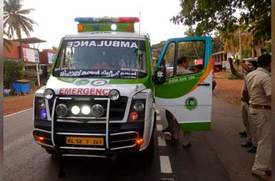 കാസർകോട് : ലഹരി ഉൽപന്നങ്ങൾ പിടികൂടി; കടത്തിയത്  ശിഹാബ് തങ്ങൾ ചാരിറ്റബിൾ ട്രസ്റ്റിന്റെ  ആംബുലൻസിൽ :