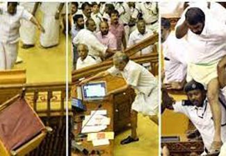 അക്രമി എം എൽ എ മാരെ രക്ഷിക്കാൻ സിപിഎം എടുത്തത് പൂഴിക്കടകൻ; കെ.എം മാണി കള്ളനെന്നു സിപിഎം സുപ്രീം കോടതിയിൽ…എലിപ്പത്തായത്തിൽ വീണ അവസ്ഥയിൽ ജോസ് കെ മാണി: