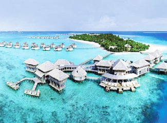 ലക്ഷദ്വീപ് ഇപ്പോഴും പഴയപോലെ തന്നെയുണ്ട്. പക്ഷെ പുതിയ പ്രഭാവത്തിലും,പുതിയ  മോടിയിലും  കുതിച്ചുയരാനുള്ള പണിപ്പുരയിലാണെന്നു മാത്രം