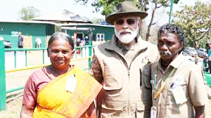 തെപ്പക്കാട് ആനക്യാമ്പിൽ ‘എലിഫന്റ് വിസ്‌പറേഴ്‌സ്’ ബൊമ്മനും ബെല്ലിയുമായി സംവദിച്ച് പ്രധാനമന്ത്രി മോദി: